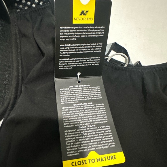 Black Hydration Backpack - Picture 3 of 6